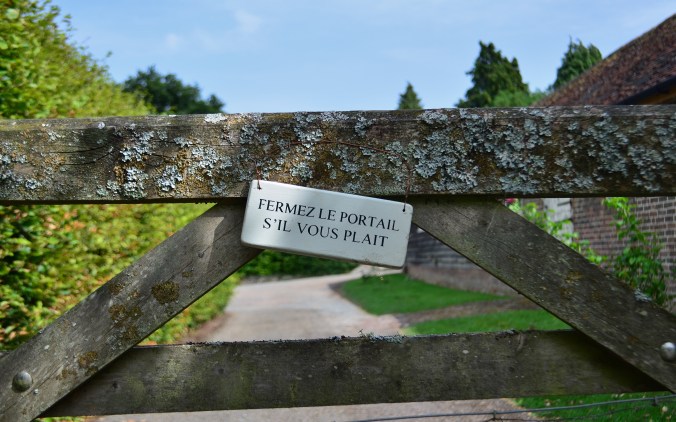 Please shut the gate